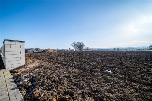 pohled na pozemek [2/6]